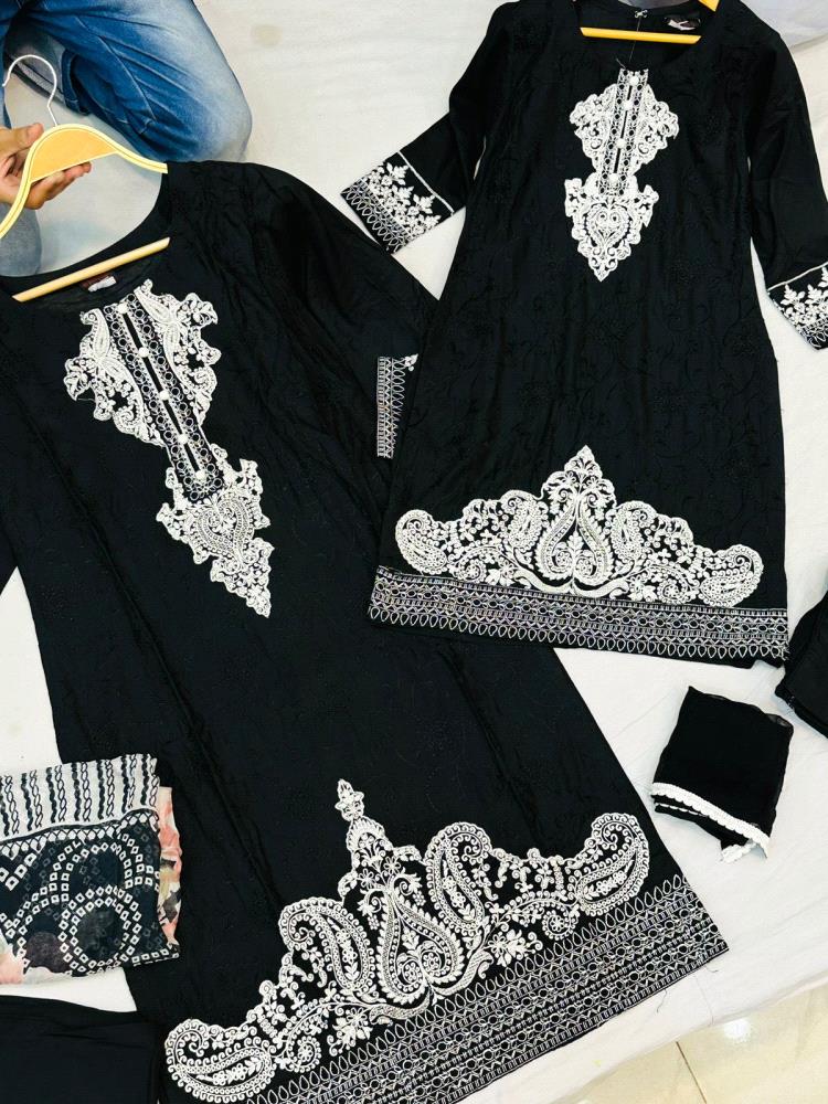 Mother and Daughter Same Linen Heavily Embroidered Shirt Chicken Kari Embroidery And Capri With Chiffon Dupatta


Kids Size:20 to 36
Price: Rs.2850/-

Mother Size: M L XL
Price: Rs.3900/-