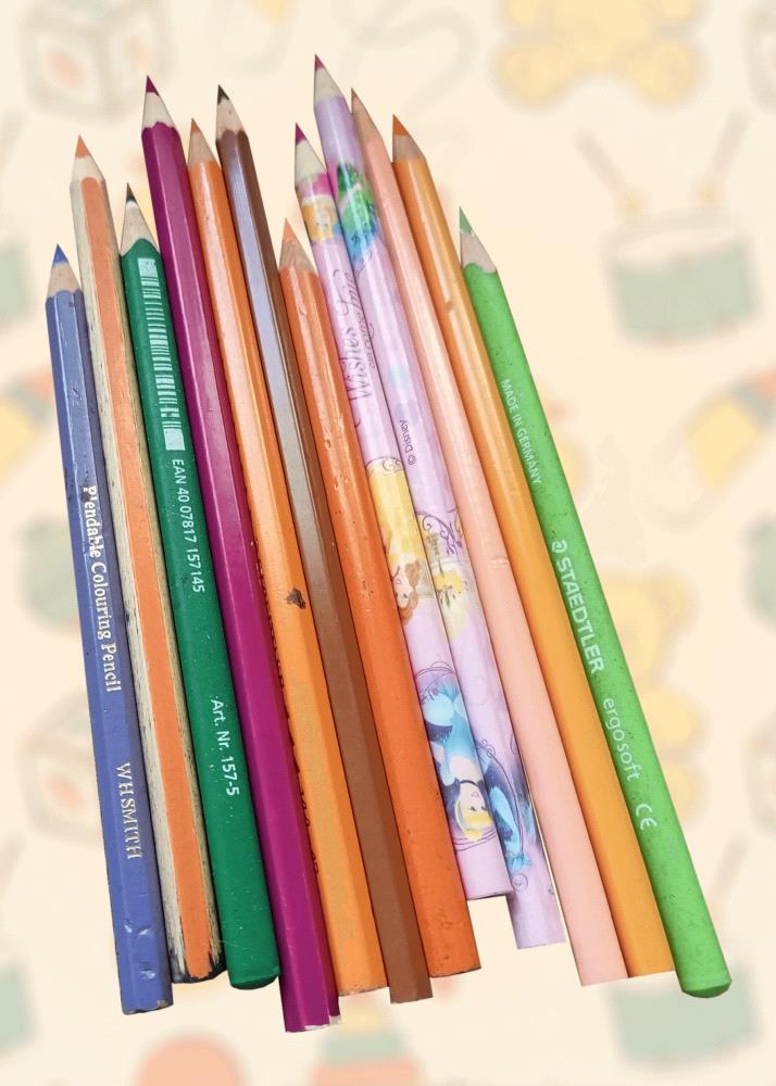 Bring out your childs creativity with this wooden coloring pencils set! These preloved pencils are perfect for little artists who love to color and draw. The set includes a variety of vibrant colors, making it easy for kids to express their imagination. 

The pencils are in good condition with no missing pieces. Let your child explore their artistic side with this classic toy.