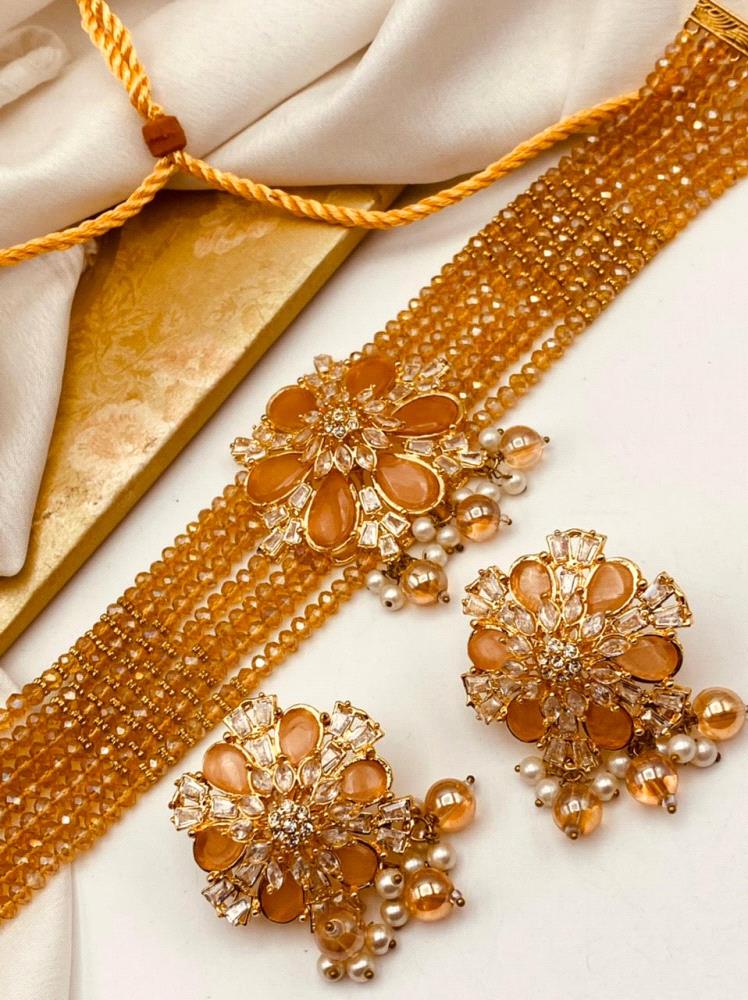 Multi Choker Set

Gold Plated

Golden Color

Price 1999
